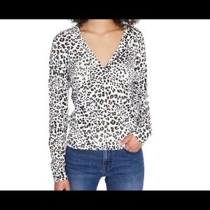 Sanctuary leopard print sweater. Size small. NWOT.